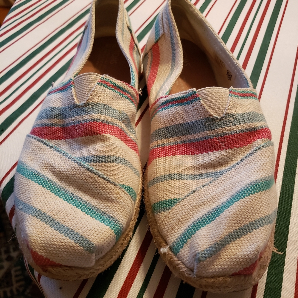 Tom's canvas espadrilles